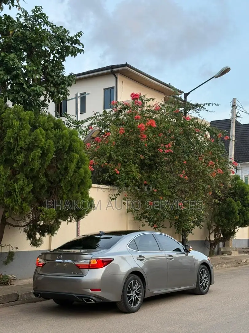 Lexus ES 350 FWD 2017 Silver