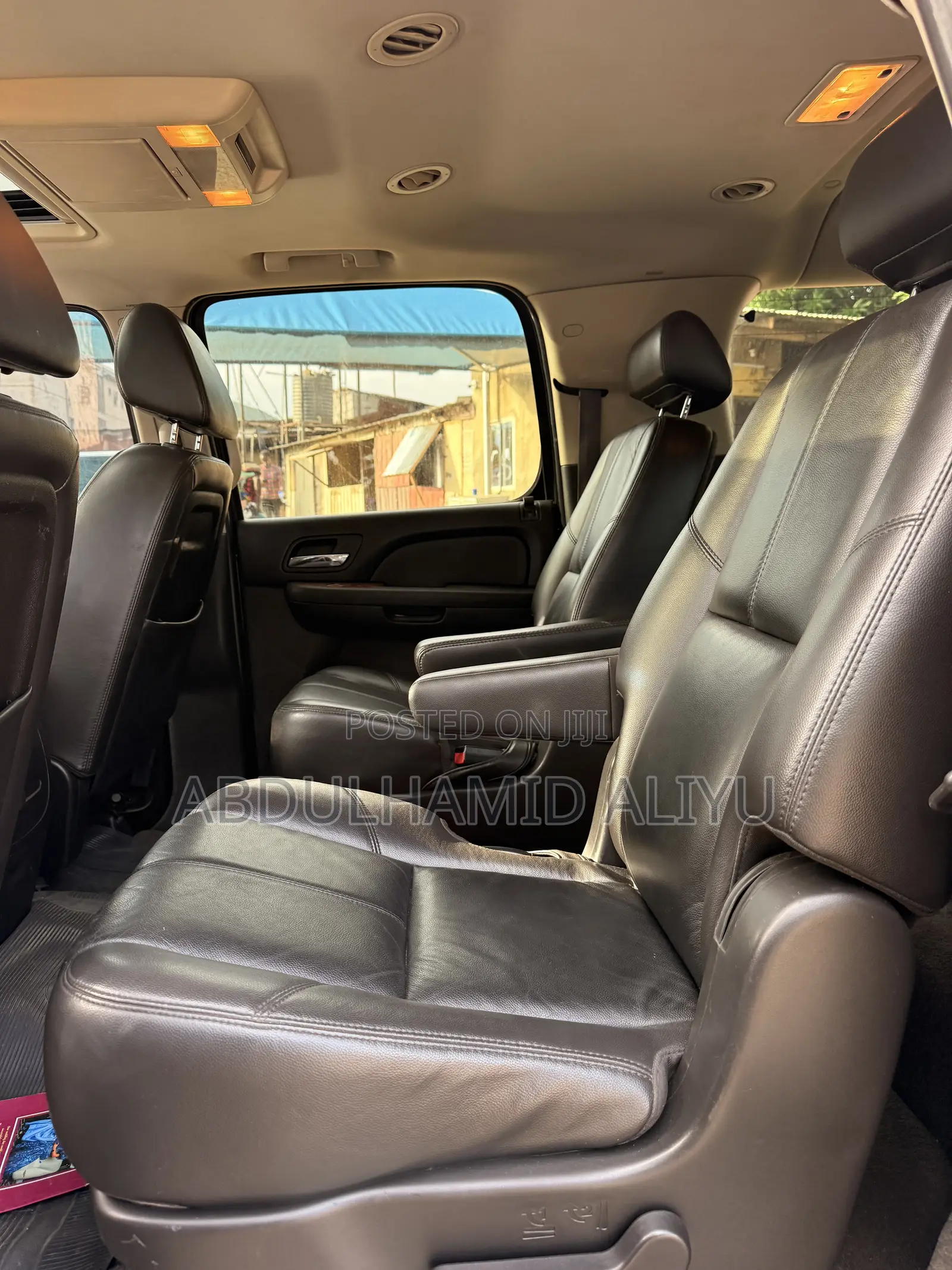 Chevrolet Suburban 2008 Black