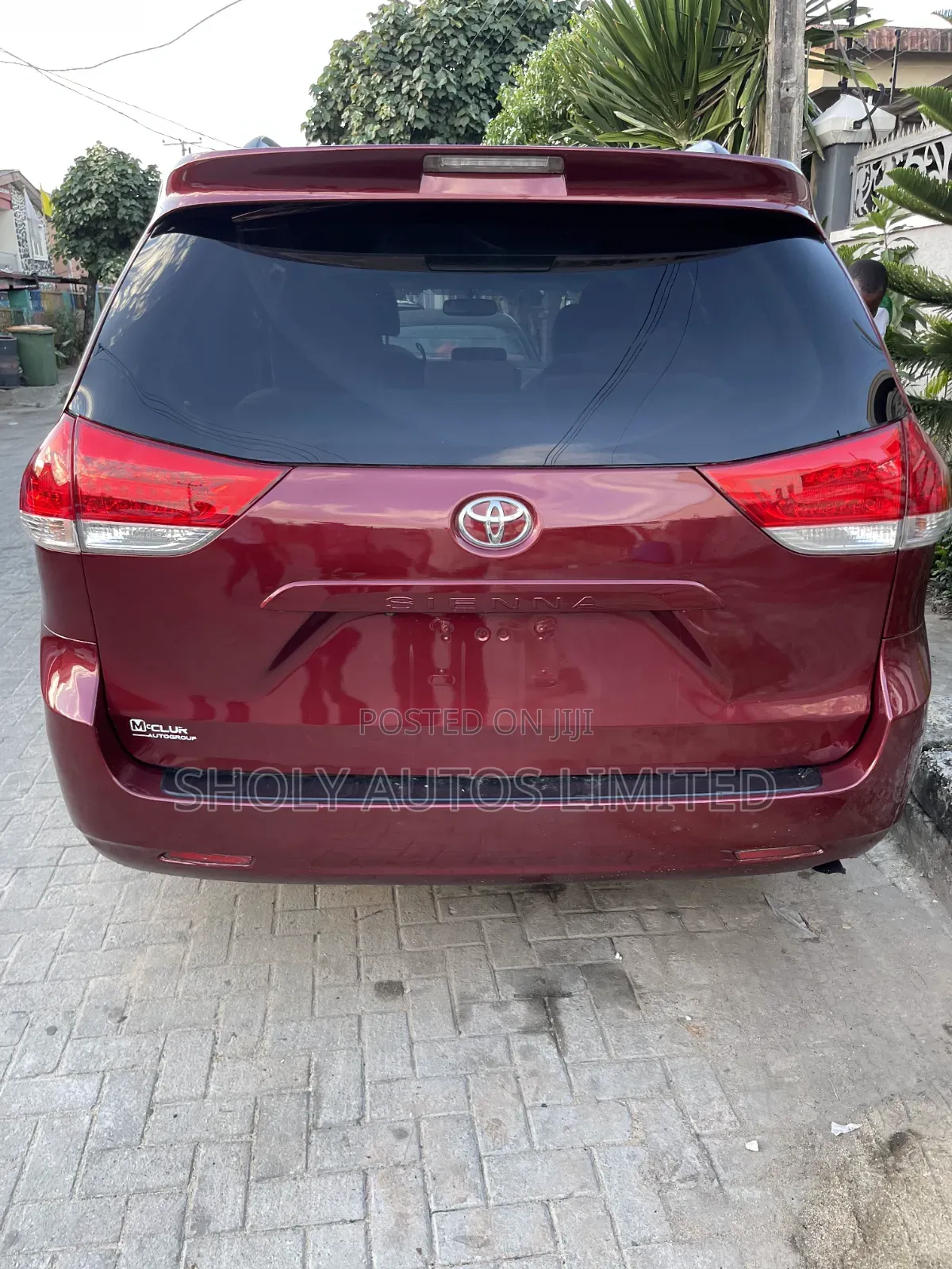 Toyota Sienna LE 7-Passenger Mobility 4dr Minivan (3.5L 6cyl 6A) 2014