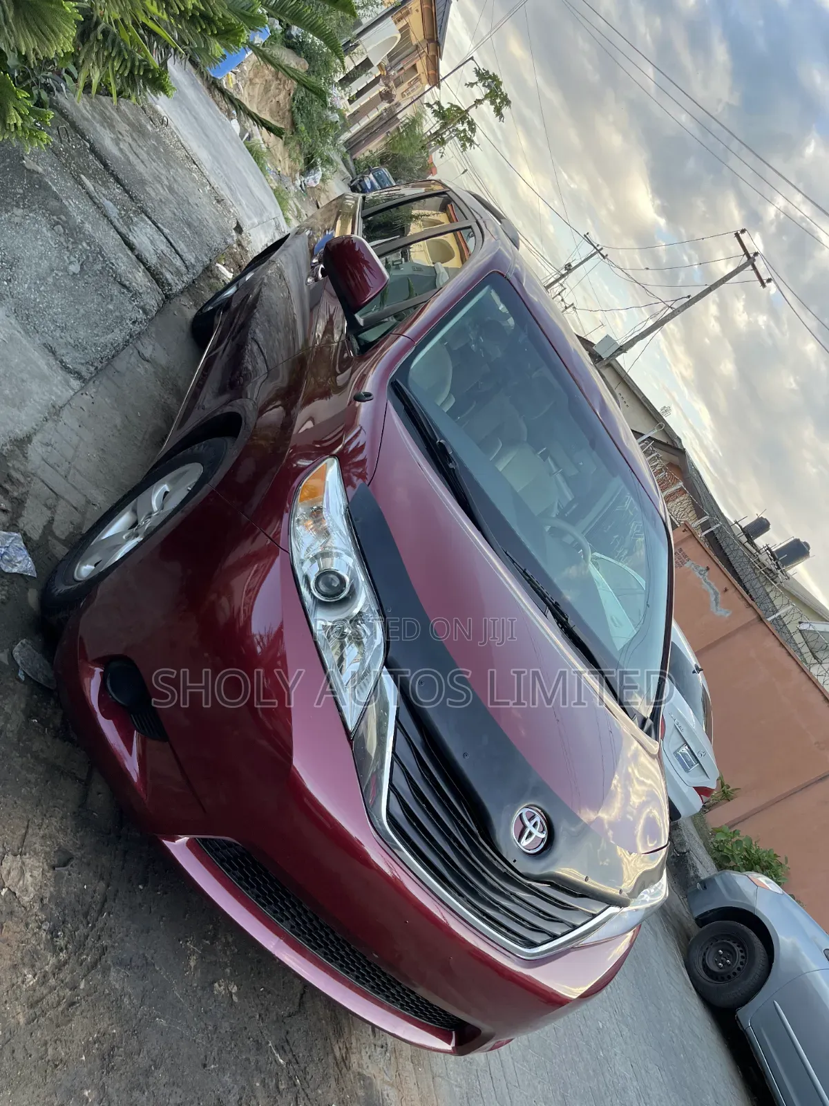 Toyota Sienna LE 7-Passenger Mobility 4dr Minivan (3.5L 6cyl 6A) 2014