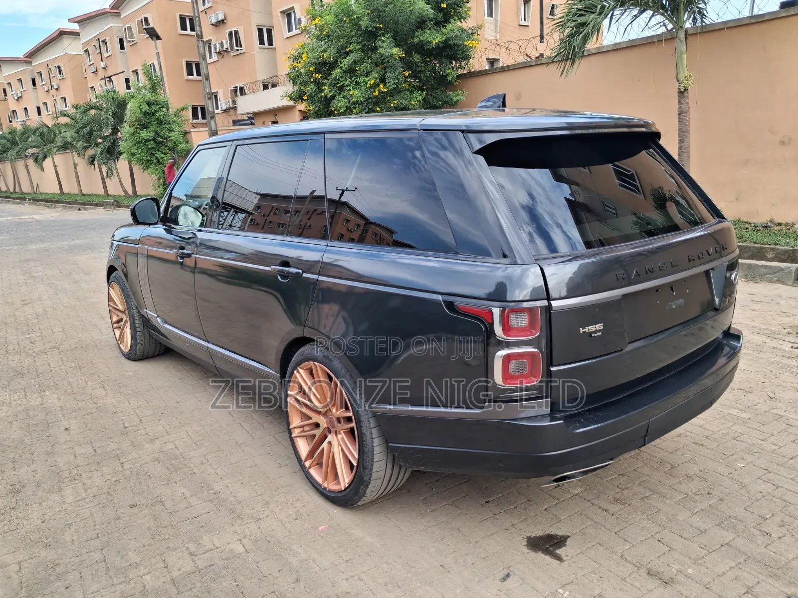 Land Rover Range Rover HSE SWB 2020 Gray