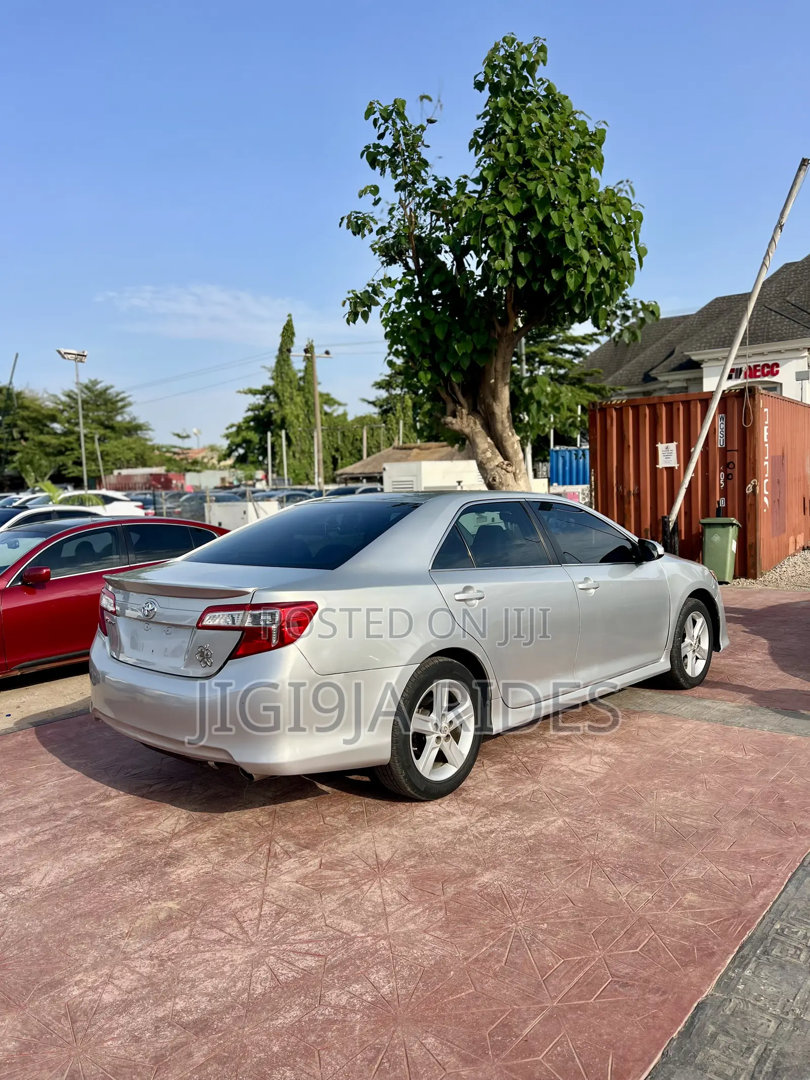 Toyota Camry 2014 Silver