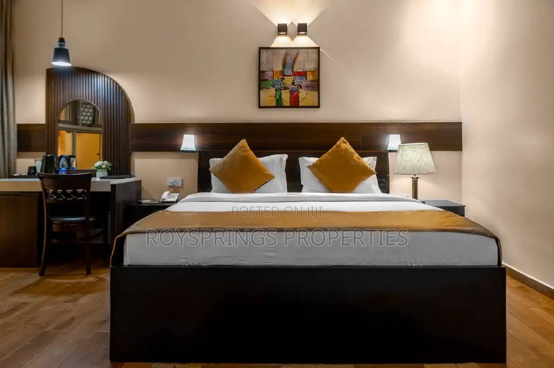 Luxury 2-Bedroom Duplex Apartment With Complimentary Breakfast