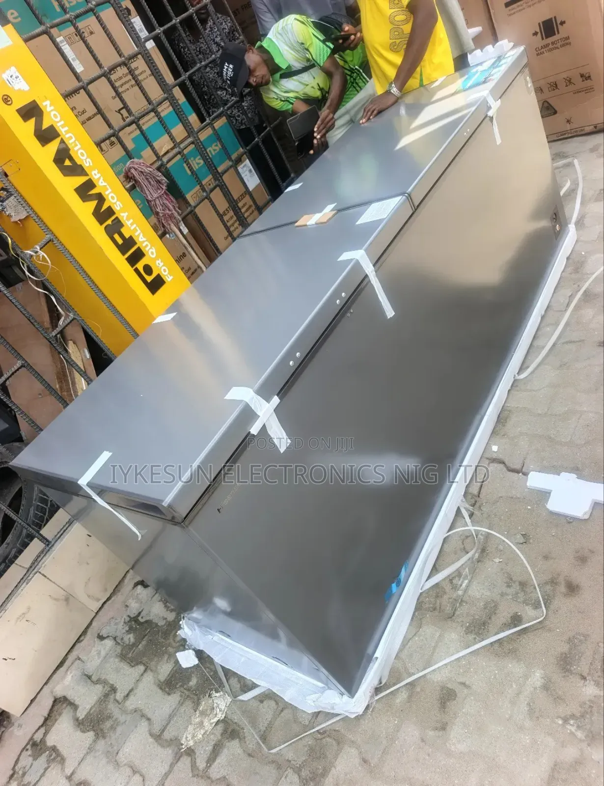 Original Hisense 2 Doors Chest Freezer 50% Low Voltage 750litters Etc.