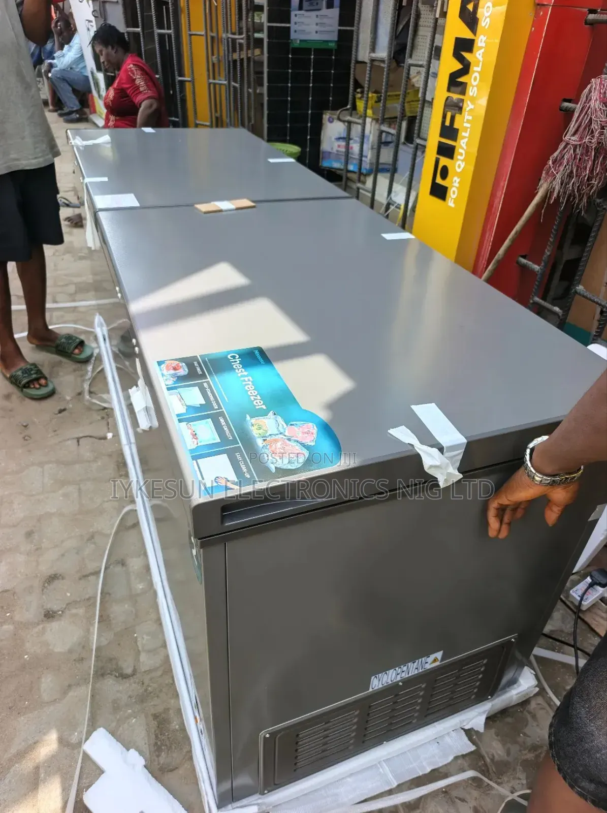 Original Hisense Bigger Chest Freezer 750litters 2 Doors Low Voltage