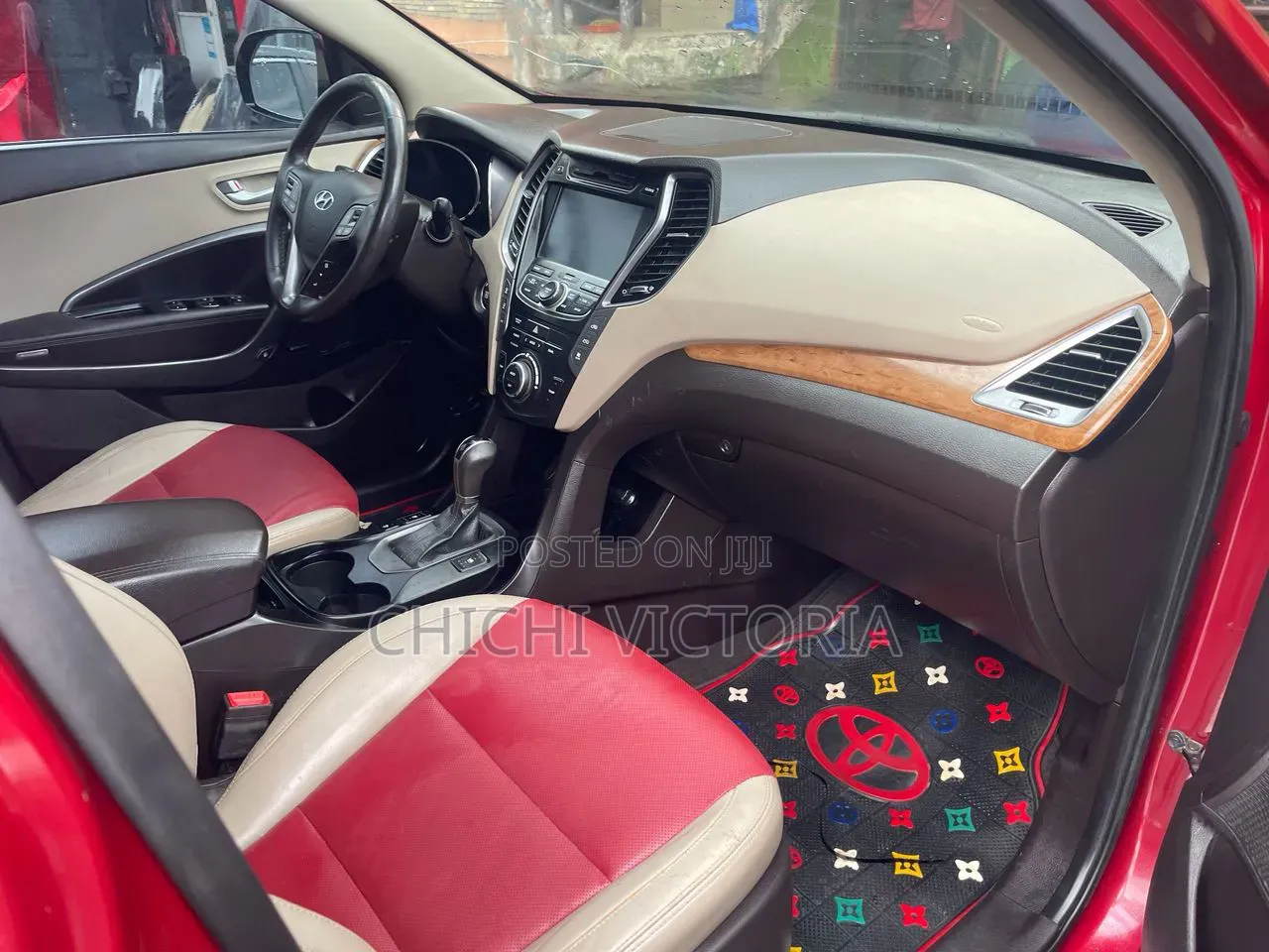 Hyundai Santa Fe 2015 Red