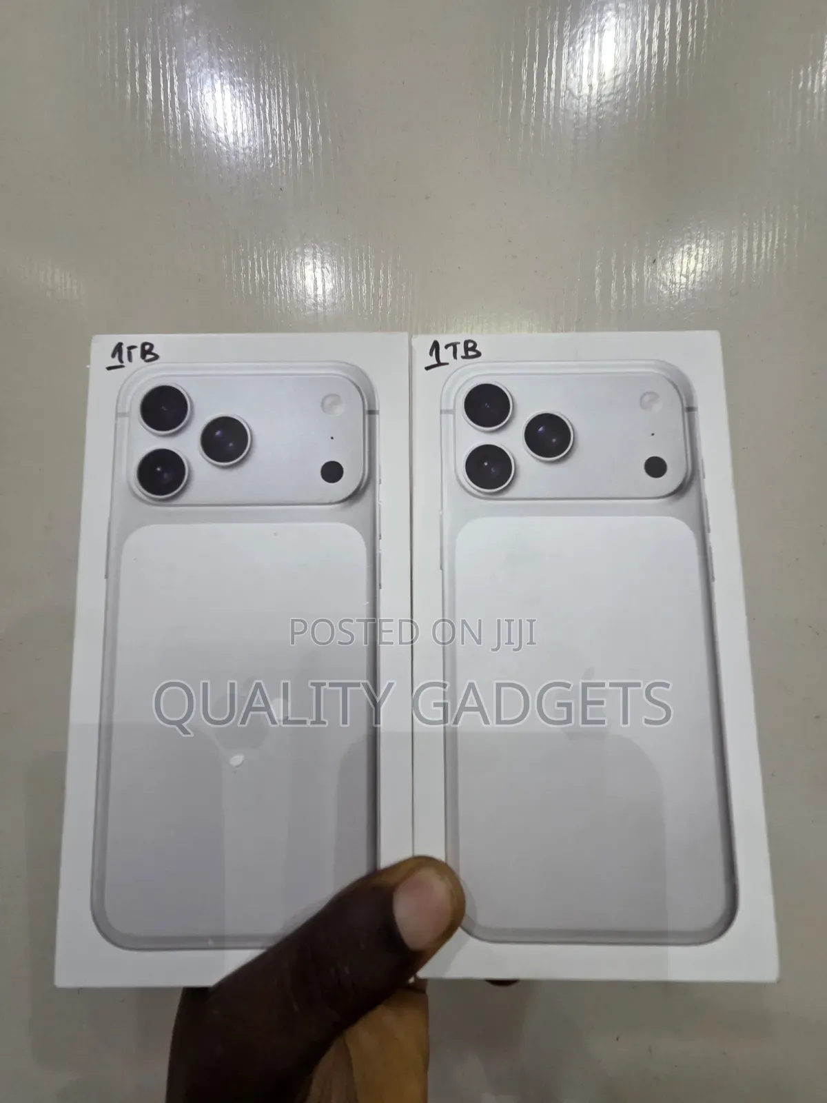 New Apple iPhone 17 Pro Max 1 TB Silver