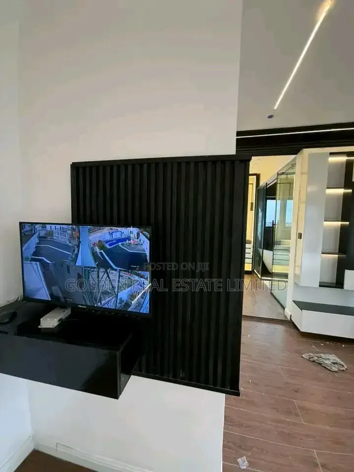 5bdrm Duplex in Guzape District for sale