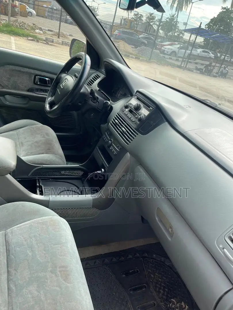 Honda Pilot 2004 Gray