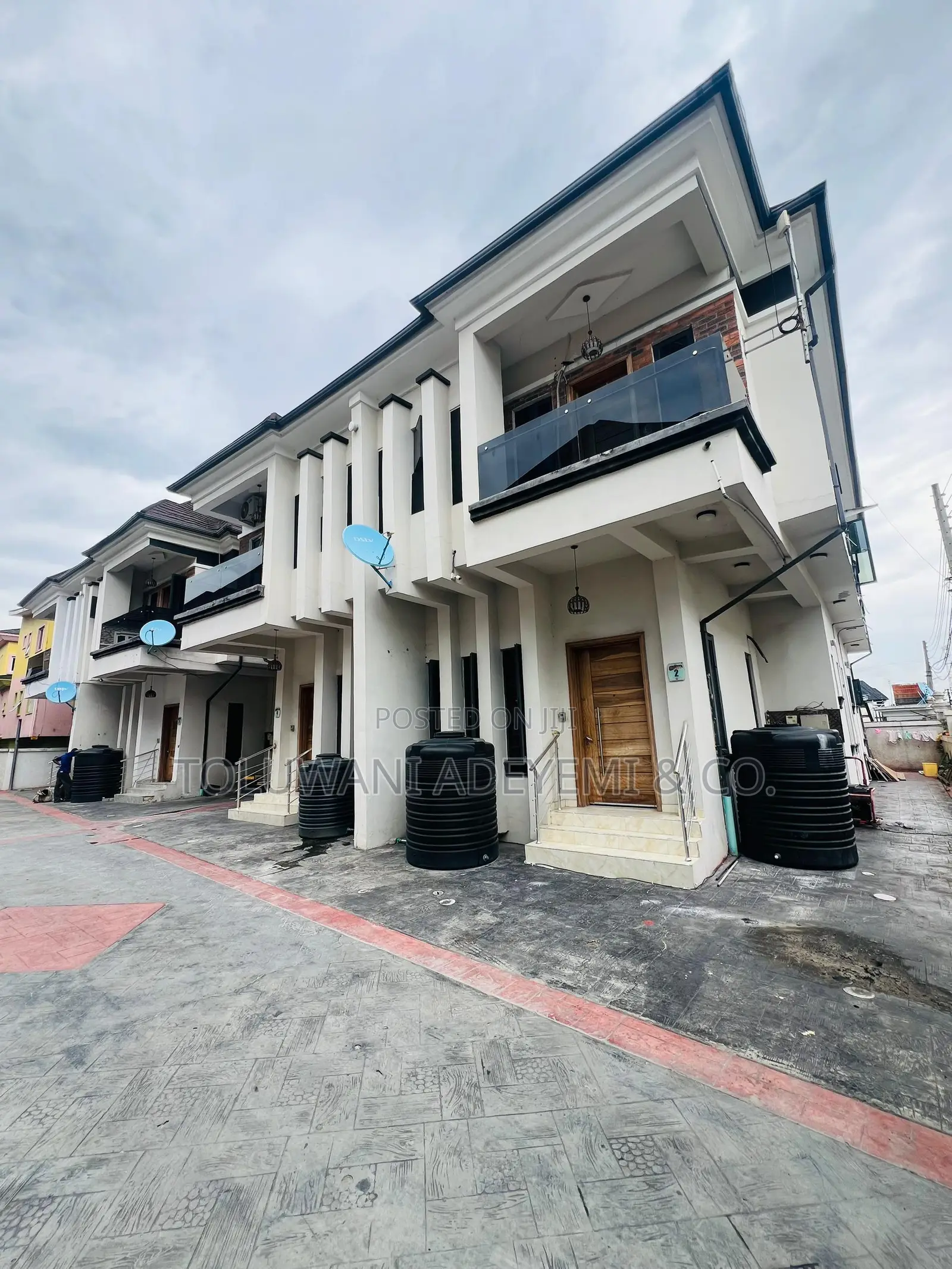 4bdrm House in Ikota, Lekki for rent