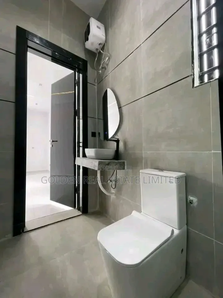 5bdrm Duplex in VGC / Ajah for sale