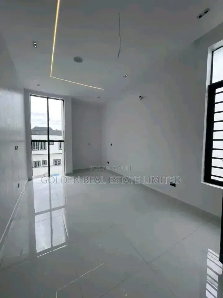 5bdrm Duplex in VGC / Ajah for sale