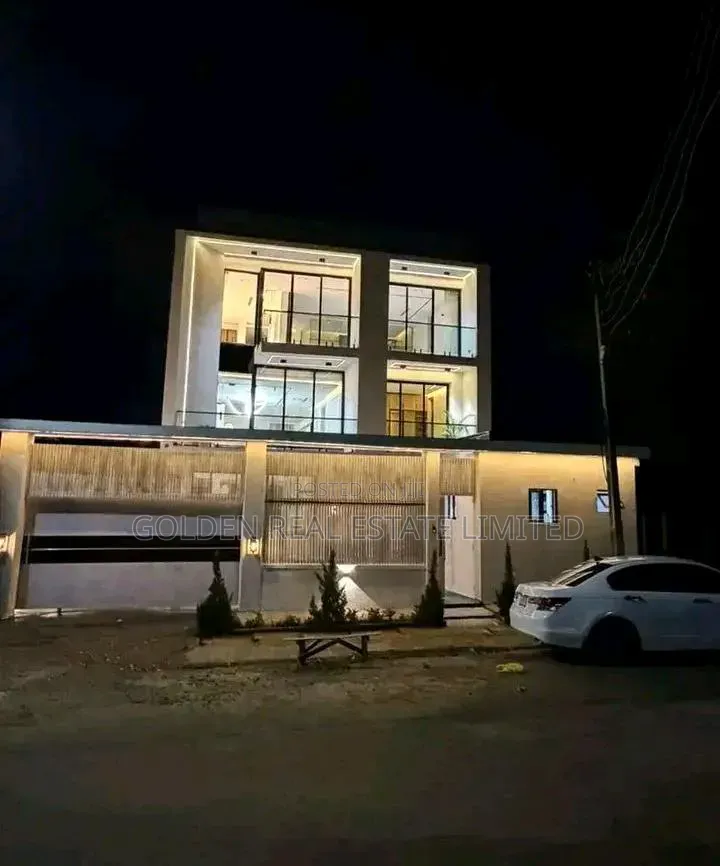 7bdrm Duplex in Guzape District for sale