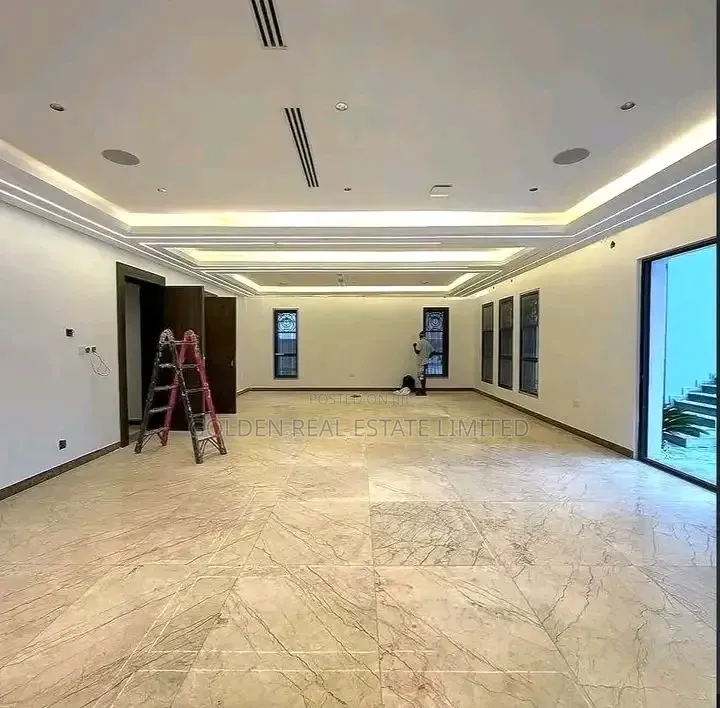 7bdrm Mansion in Maitama for sale