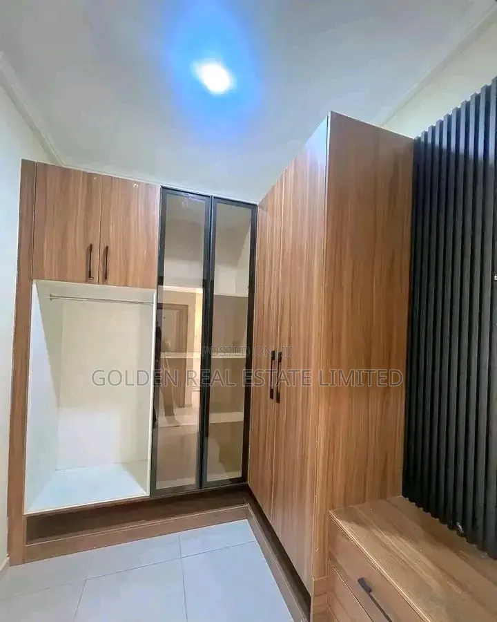 3bdrm Block of Flats in Durumi for sale