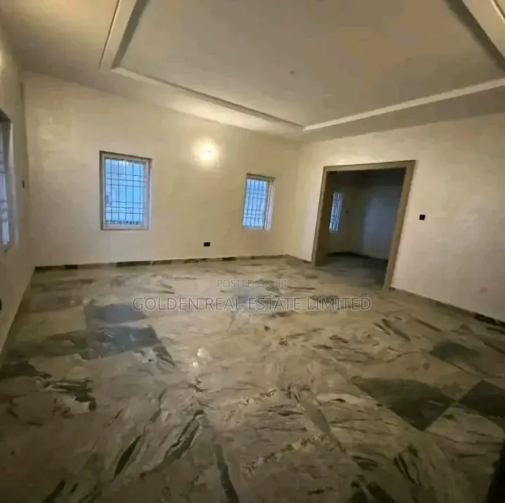 5bdrm Duplex in Guzape District for sale