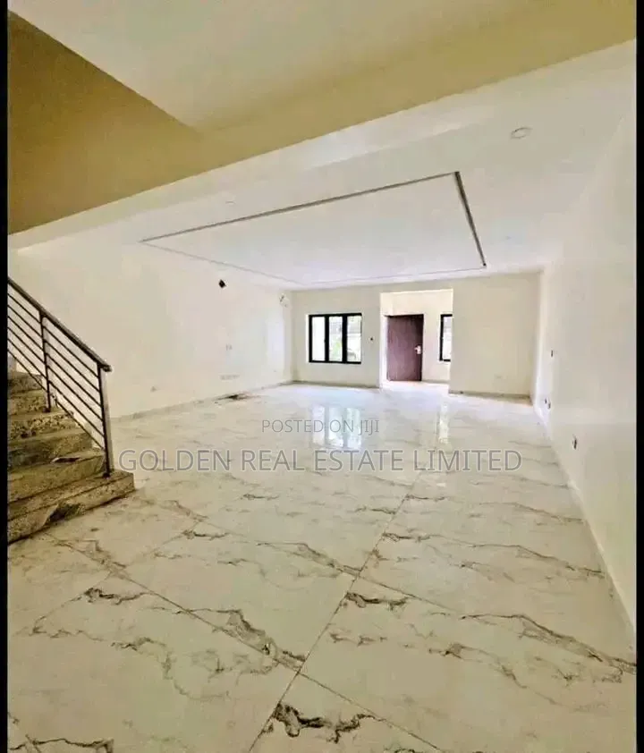 4bdrm Duplex in Jahi for sale