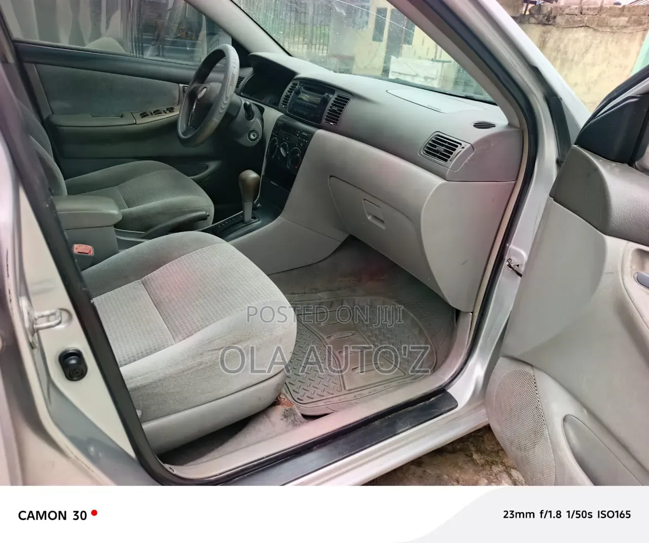 Toyota Corolla 2005 Gray