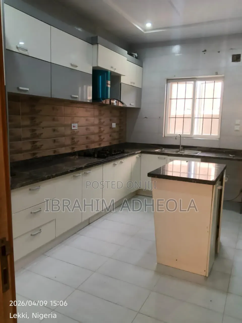 4bdrm Duplex in Victoria Crest, Lekki Phase 2 for sale