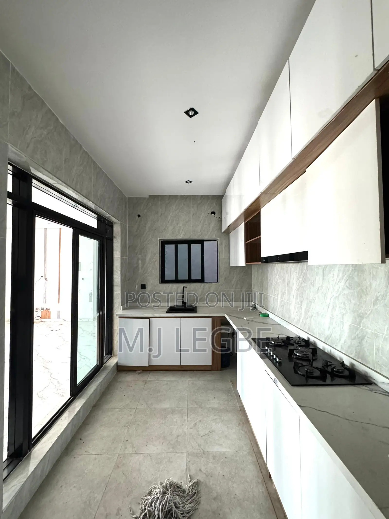 2bdrm Apartment in Ikate, Lekki for rent