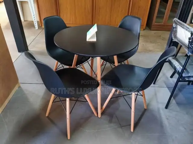 Modern Quality 4 Sitter Dining/ Restaurant Table and Chair Furniture