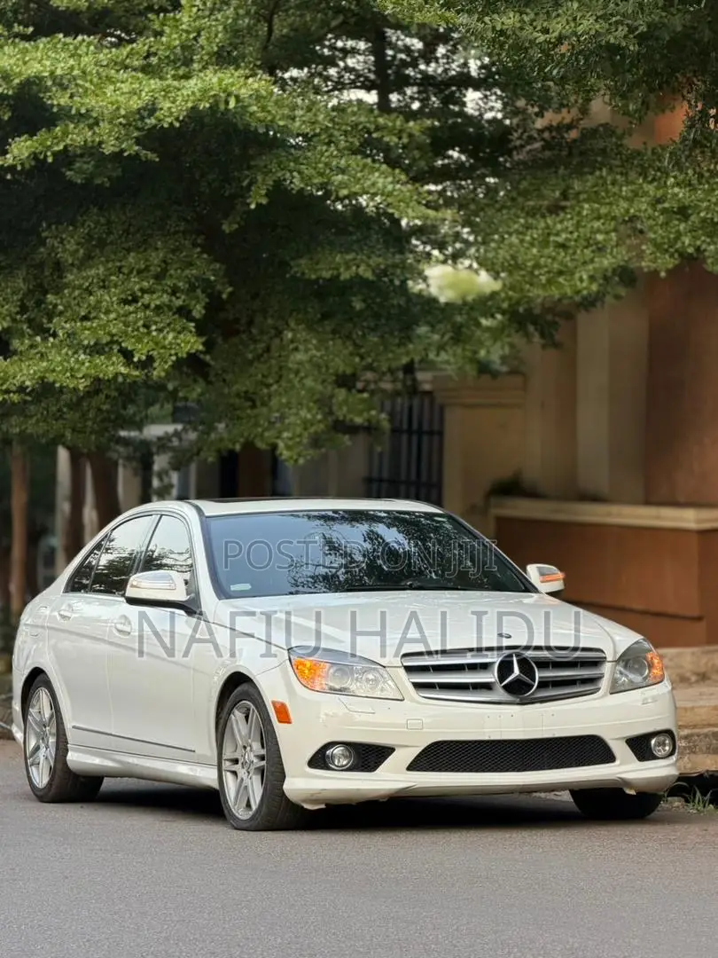 Mercedes-Benz CLK 2009 White