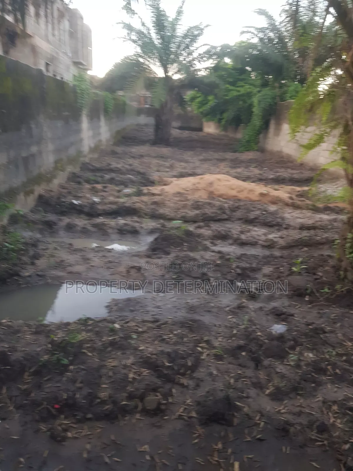 Half Plot of Land for Sale in Magodo