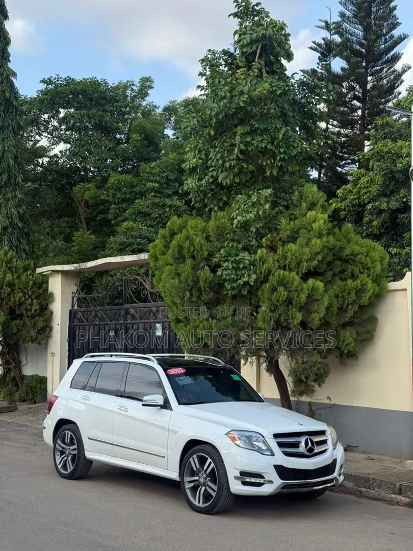 Mercedes-Benz GLK-Class Base GLK 350 4dr 4x2 (3.5L 6cyl 7A) 2015 White