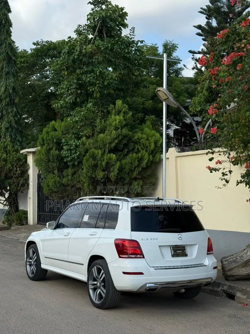 Mercedes-Benz GLK-Class Base GLK 350 4dr 4x2 (3.5L 6cyl 7A) 2015 White