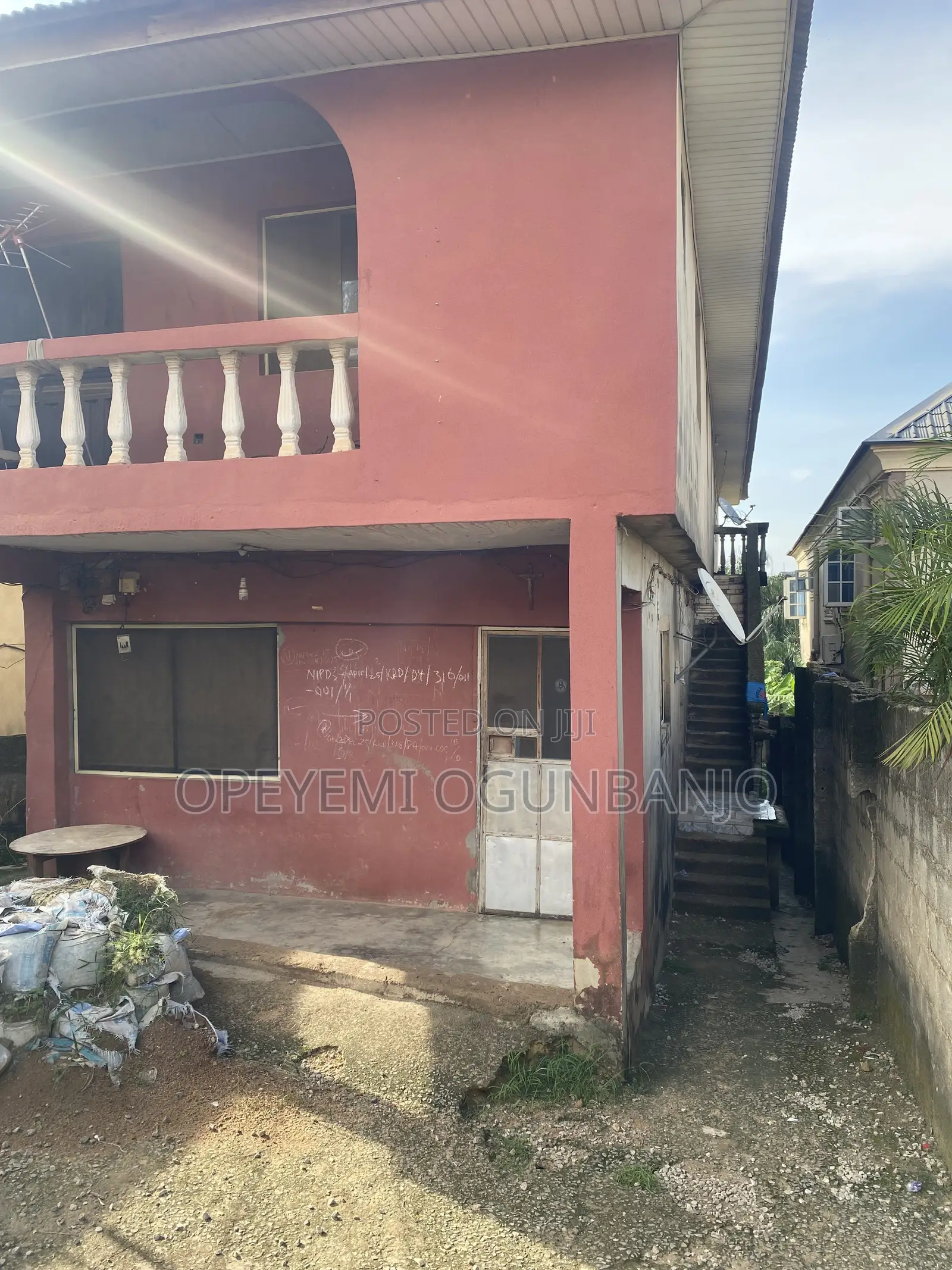 7bdrm Duplex in Jumofak for sale