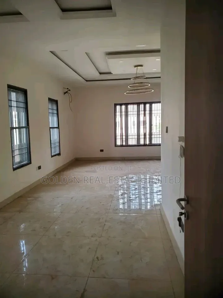 4bdrm Duplex in Maitama for rent