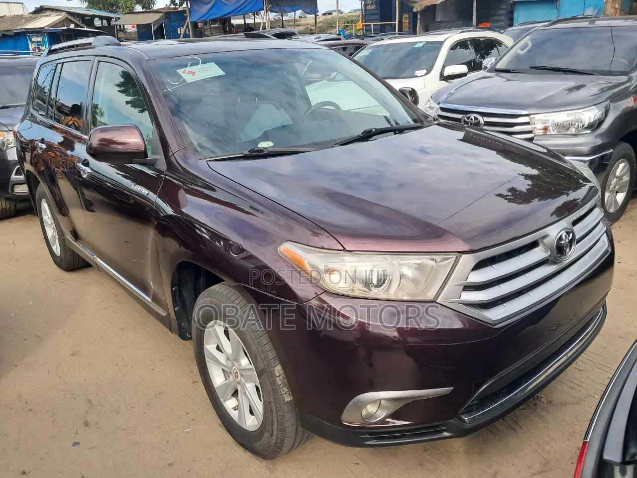Toyota Highlander Limited 3.5l 4WD 2013 Maroon