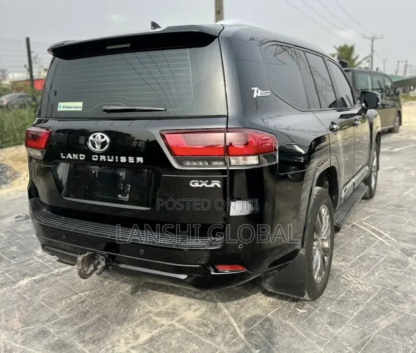 Toyota Land Cruiser 2022 Black