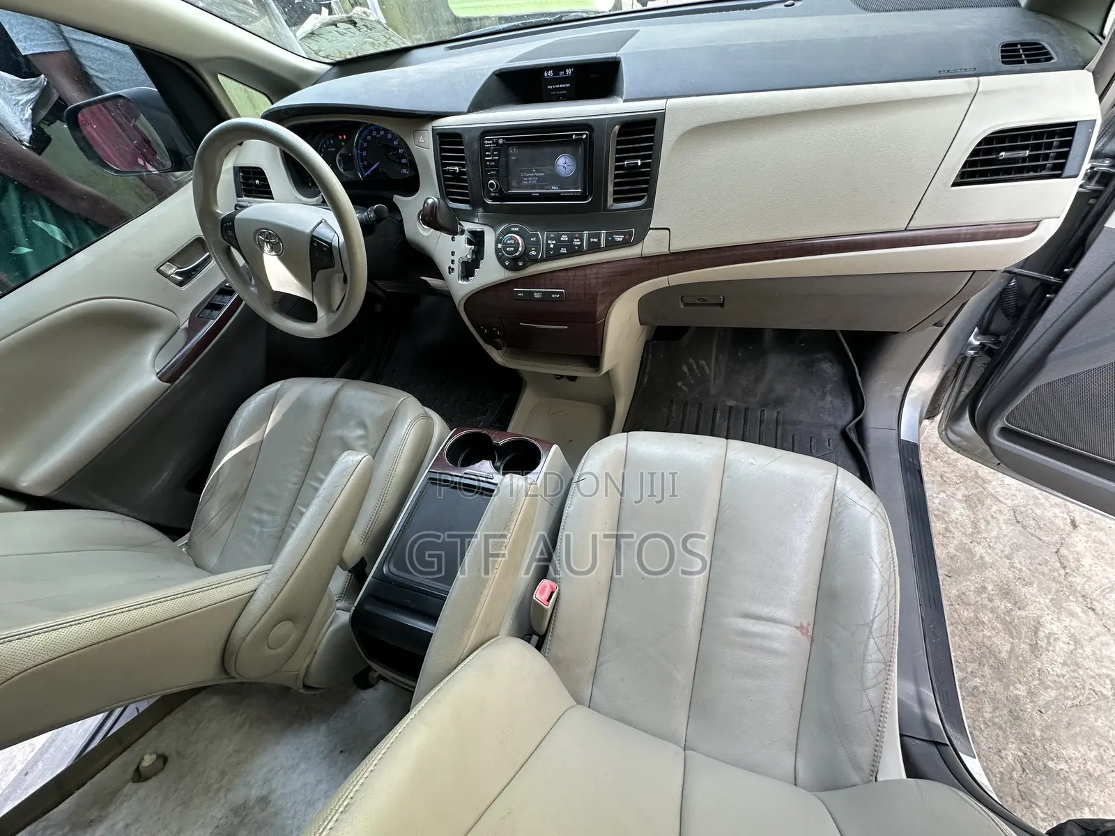 Toyota Sienna XLE 7 Passenger 2012 Gray