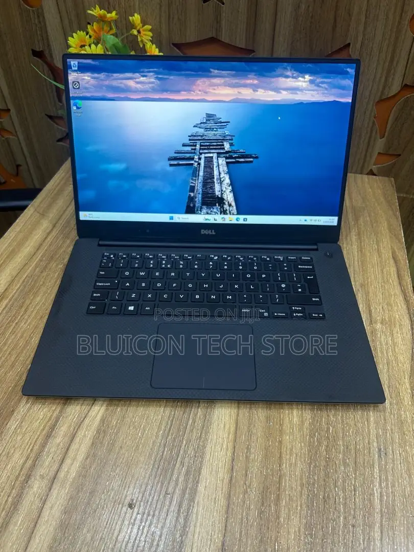Laptop Dell Precision 5520 16GB Intel Core i7 SSD 256GB