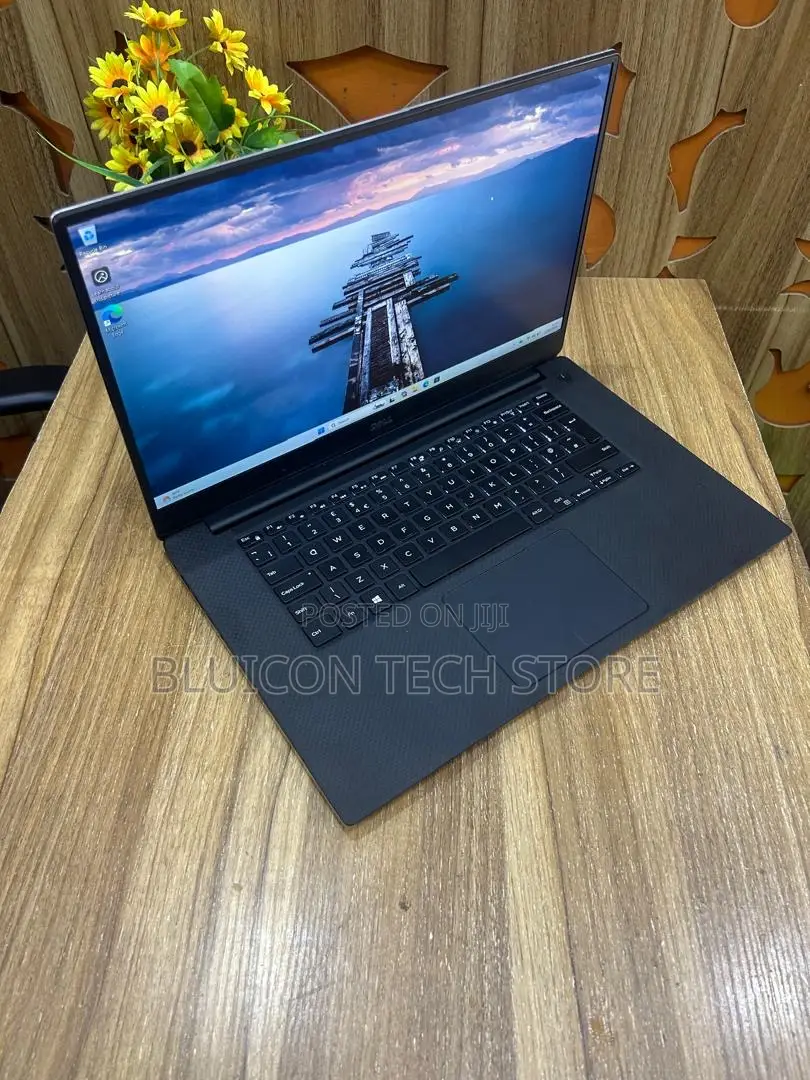 Laptop Dell Precision 5520 16GB Intel Core i7 SSD 256GB