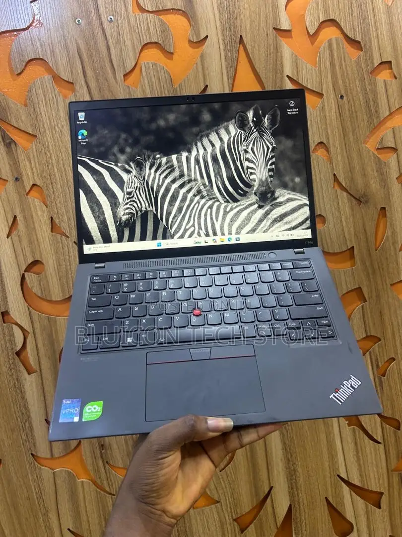 Laptop Lenovo ThinkPad P14s 48GB Intel Core i7 SSD 1T