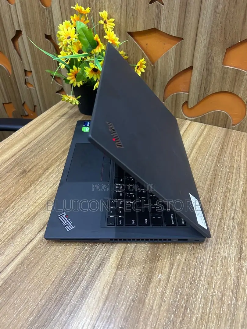 Laptop Lenovo ThinkPad P14s 48GB Intel Core i7 SSD 1T
