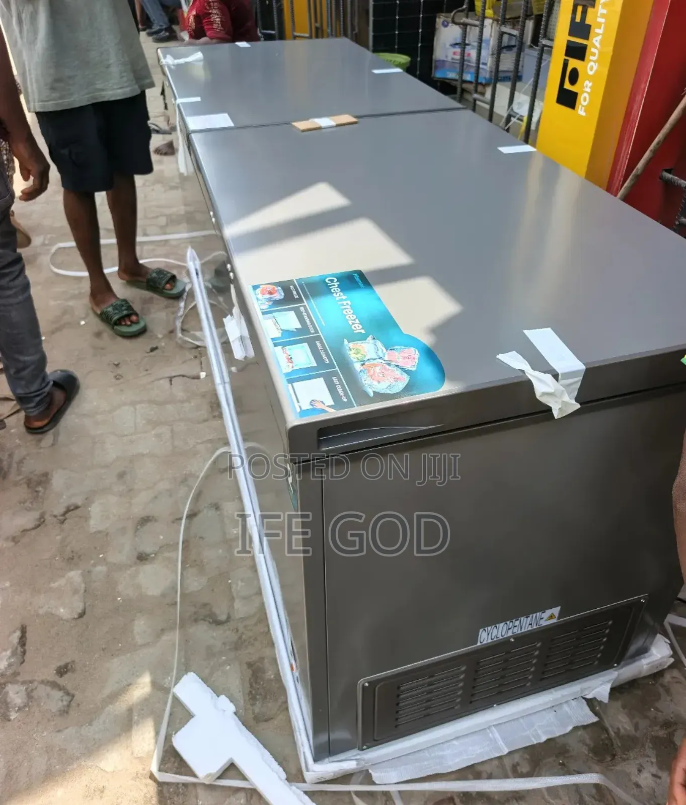 Original Hisense Biggest Chest Freezer 750litters 2 Doors Low Voltage