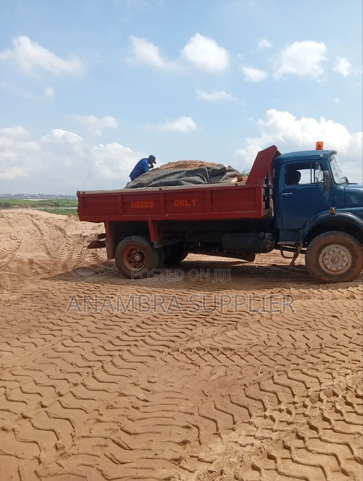 Buy Premium Sharp Sand Today