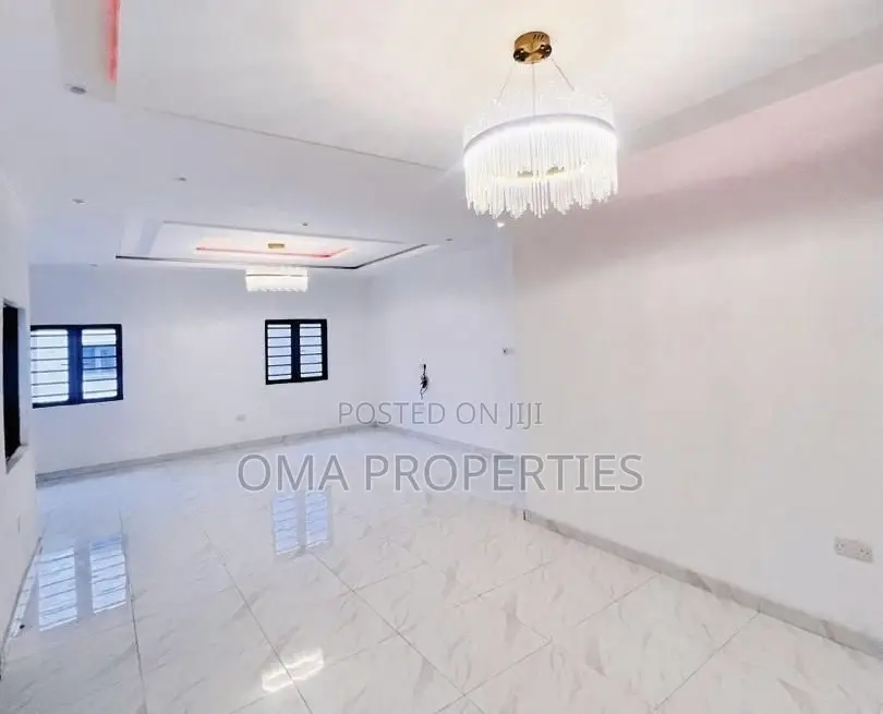 Furnished 4bdrm House in Sangotedo for sale