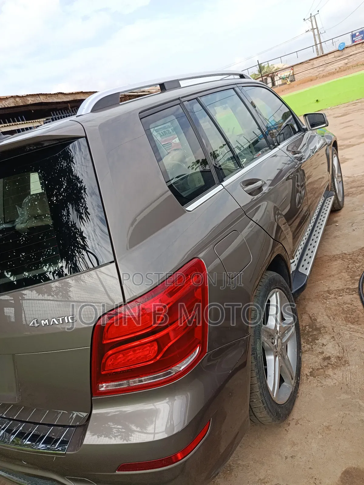 Mercedes-Benz GLK-Class 350 4MATIC 2013 Brown