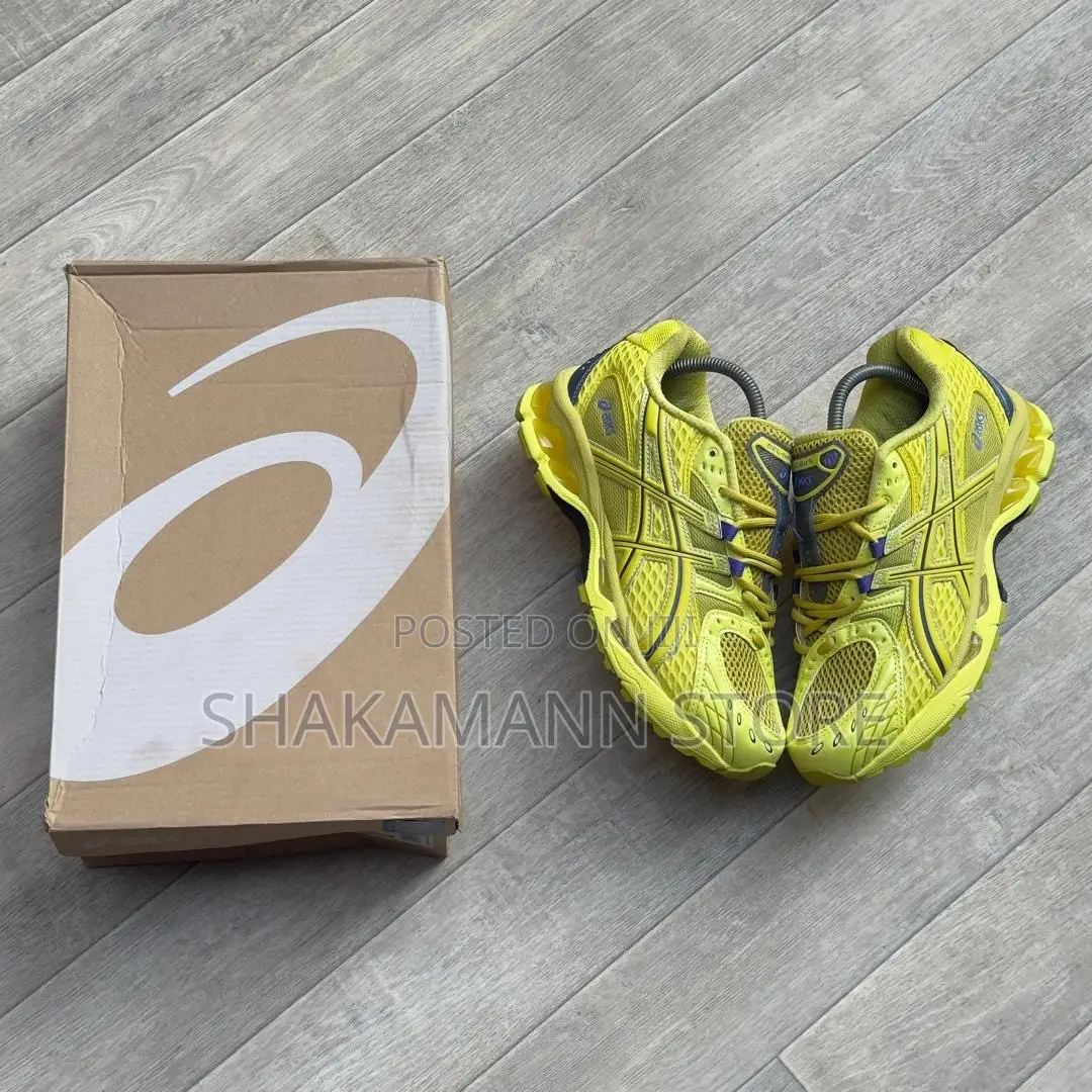 Original New Balance Asics Yellow