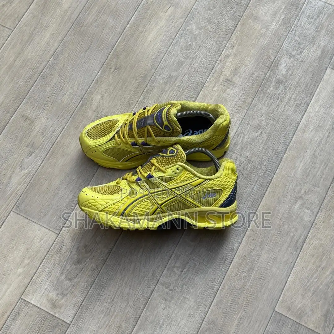 Original New Balance Asics Yellow