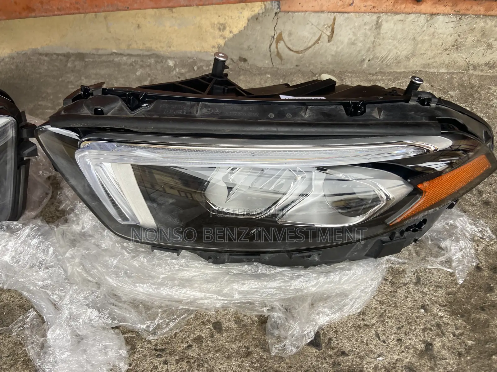 Set of Headlights a Class New Model a 220 Single Charger
