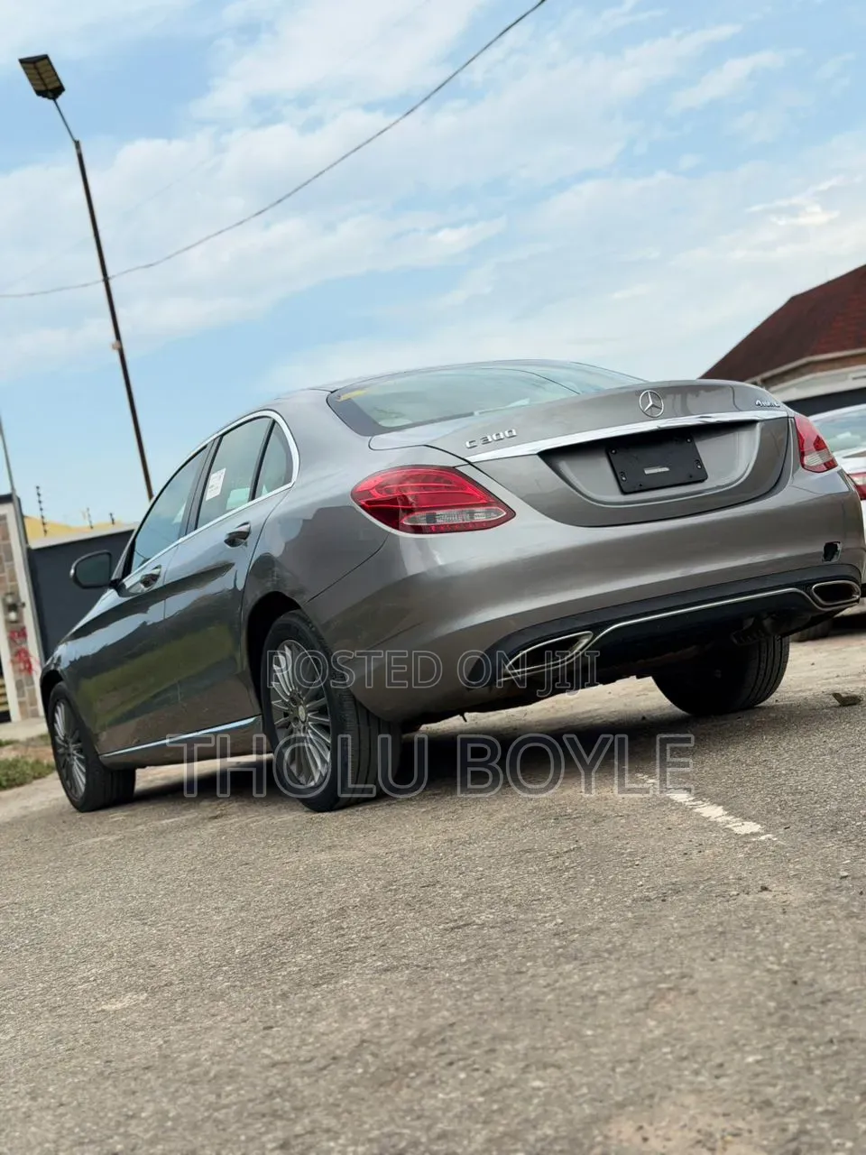 Mercedes-Benz C300 Base AWD 4Matic Sedan (2.0L 4cyl 7A) 2015 Gold