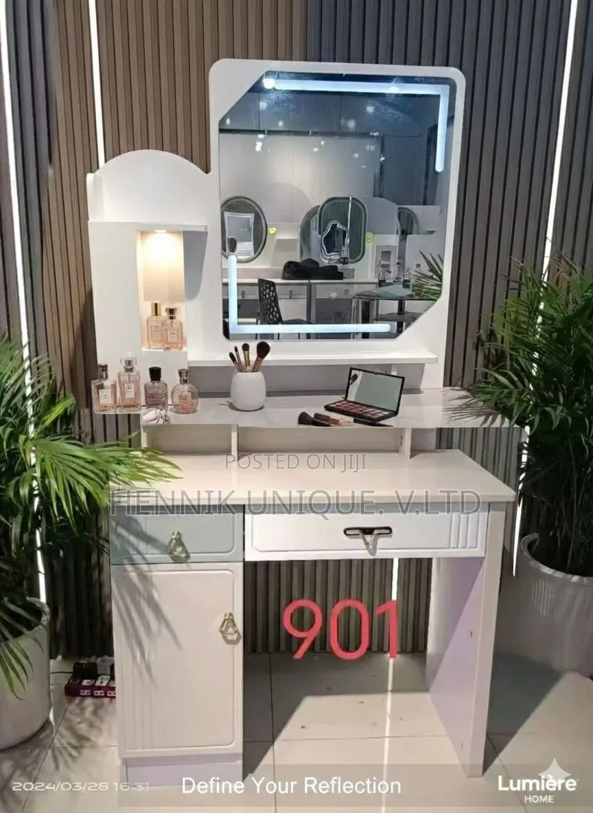 Polish Wooden Make Up Station Set With Mirror