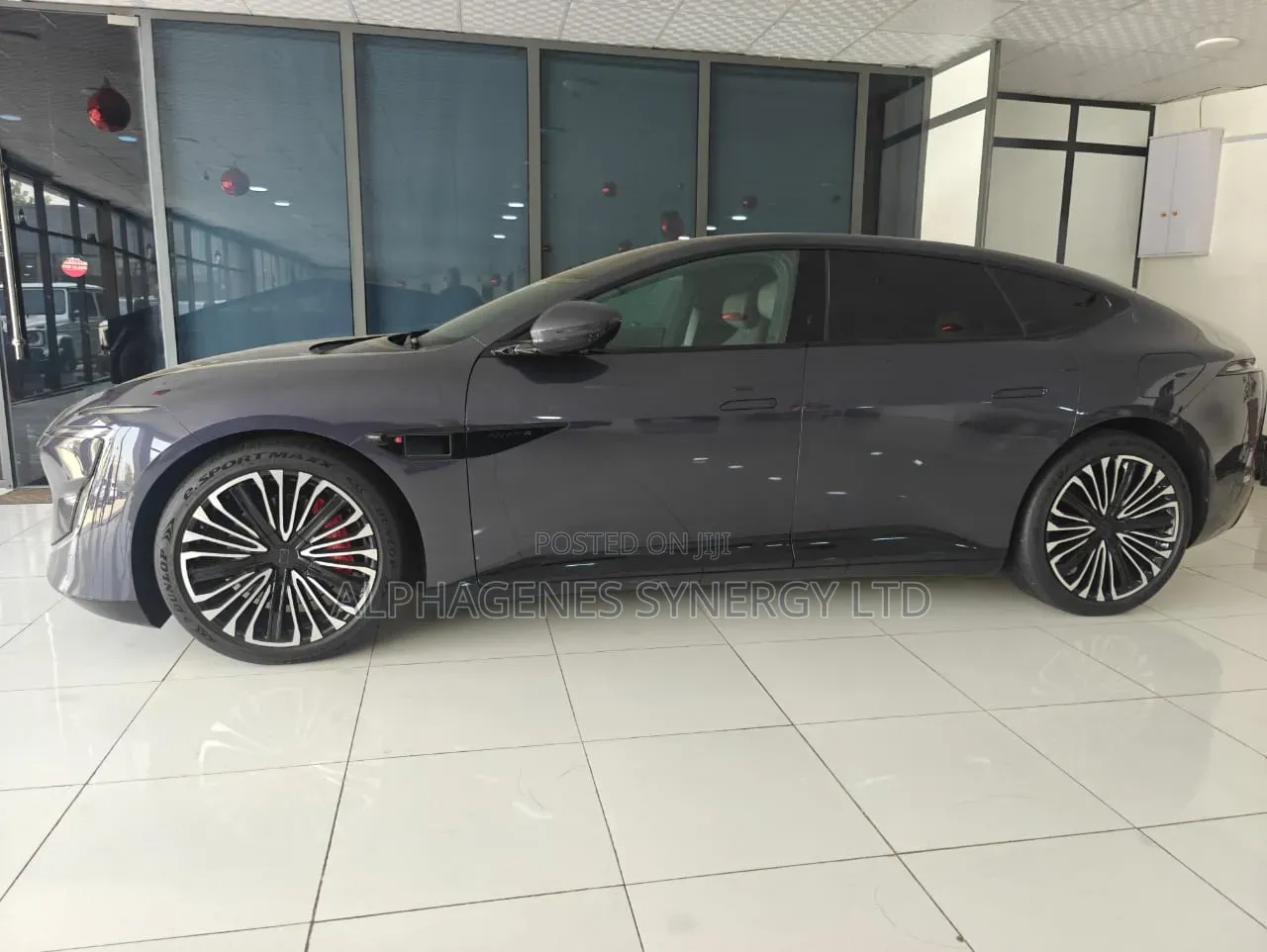New Avatr 12 2025 Gray
