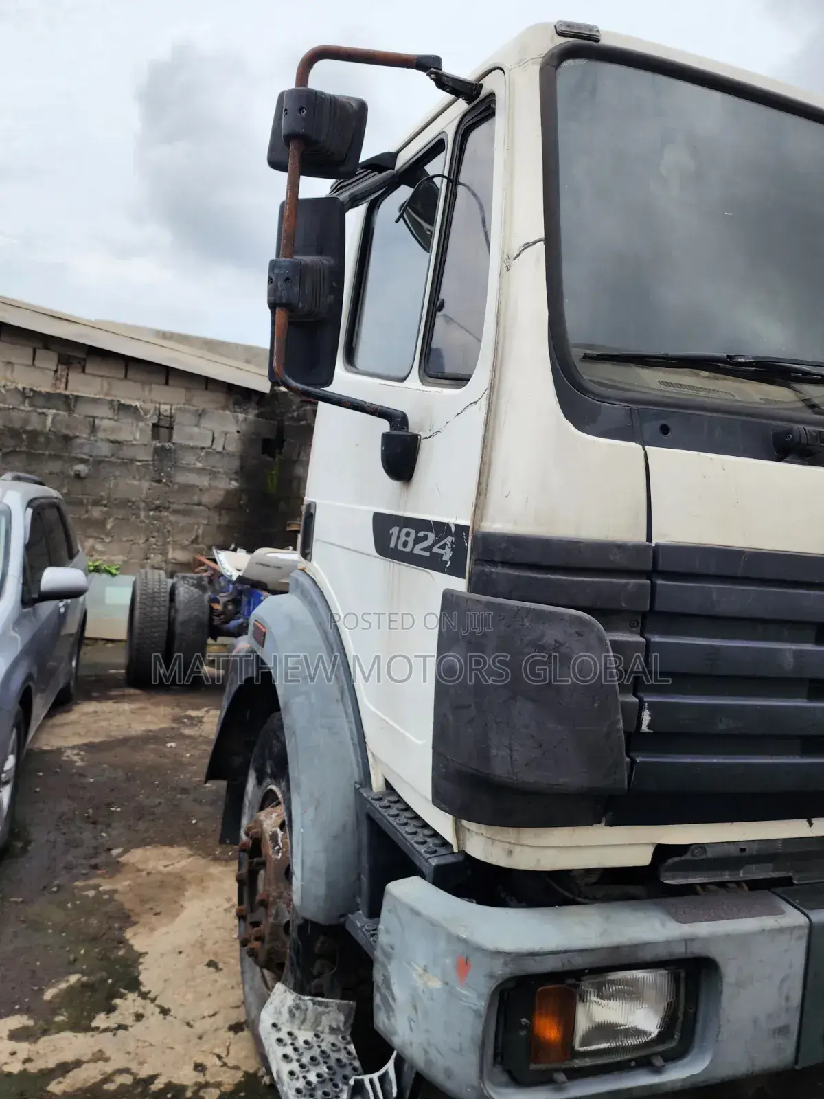 Clean Foreign Used Mercedes Benz 1824 Cap and Chassis