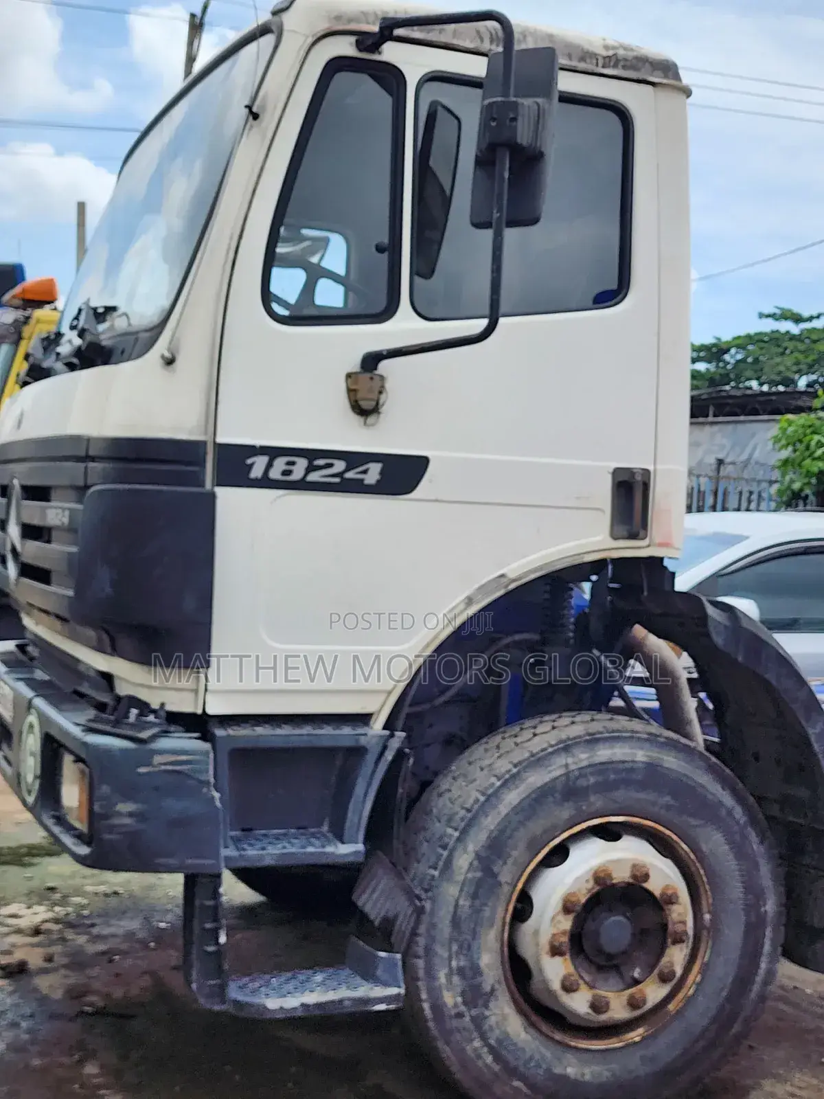 Clean Foreign Used Mercedes Benz 1824 Cap and Chassis